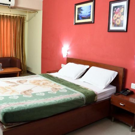Hotel Ganesh Palace Мисор Екстериор снимка