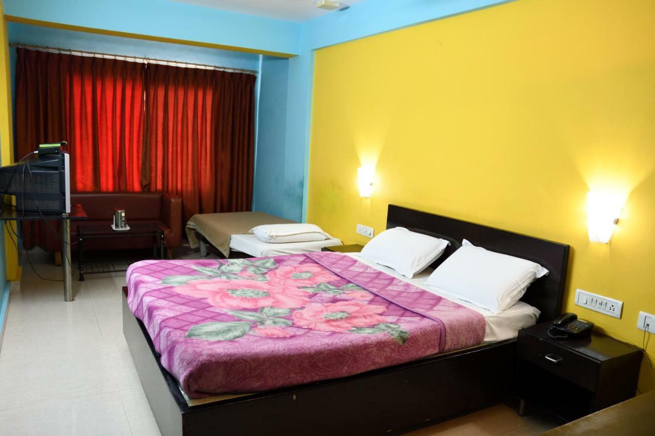 Hotel Ganesh Palace Мисор Екстериор снимка